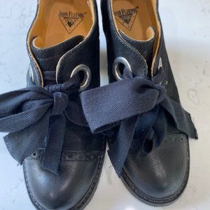 John Fluevog Templeton East End Black Leather shoes size 5